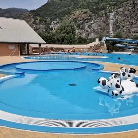 Camping Chalet 4 Etoiles - Eeeaeh Le Bourg-dʼOisans